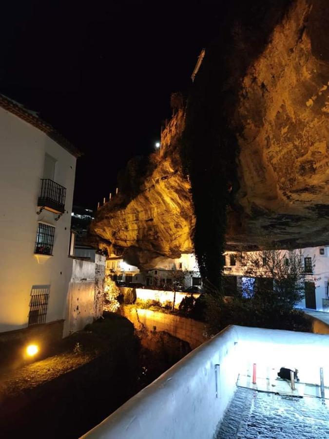 Apartamento La Casa Del Rio Setenil De Las Bodegas Exterior foto
