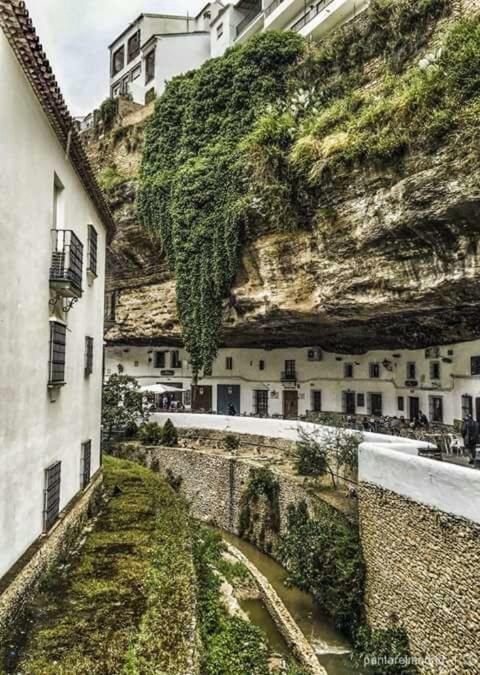 Apartamento La Casa Del Rio Setenil De Las Bodegas Exterior foto