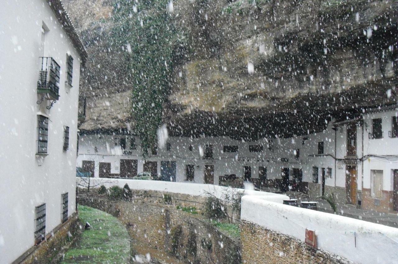 Apartamento La Casa Del Rio Setenil De Las Bodegas Exterior foto